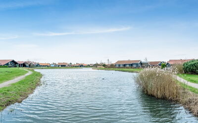 Dyke - 1.5Km from the Sea