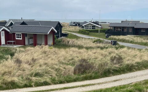 Apelone - 280M from the Sea: Hus, Hjem, Tag, Sommerhus, Estate, Landscaping, Garden Bygninger, Sidespor, Stuehus