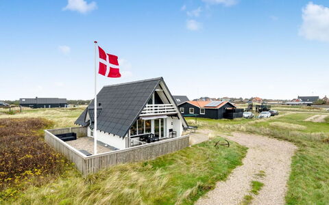Kaja - 150M from the Sea: Blå, Svømmepøl, Møbel, Udendørs Møbler, Udvej, Stol, Skygge, Eco Hotel, Blomsterkrukke