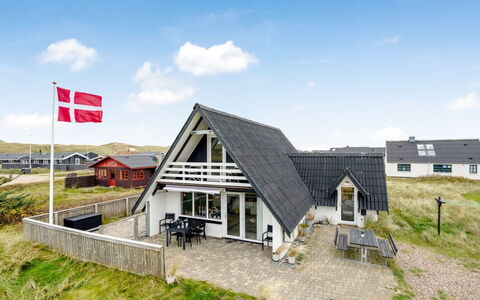 Kaja - 150M from the Sea: Svømmepøl, Udendørs Møbler, Møbel, Udvej, Flise, Eco Hotel, Skygge, Stol, Fritid, Estate