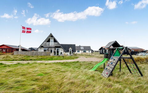 Kaja - 150M from the Sea: Svømmepøl, Udendørs Møbler, Møbel, Udvej, Flise, Eco Hotel, Skygge, Stol, Fritid, Estate