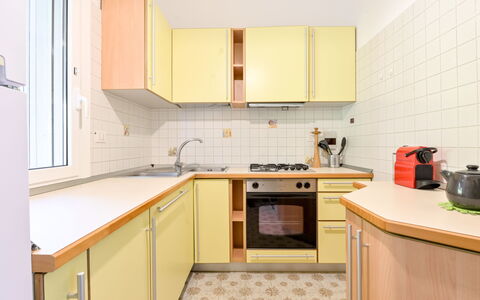 Il Gualdo: Køkken, Køkken Apparat, Større Bandage, Countertop, Træ, Gulvbelægning, Indretning, Cabinetry, Etage, Værelse
