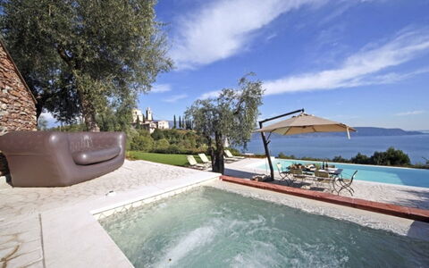 Villa le Selve: Vand, Møbel, Svømmepøl, Udvej, Udendørs Møbler, Stol, Skygge, Eco Hotel, Kyst, Tropics