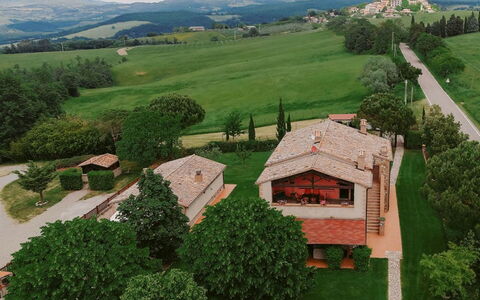 Podere dei Limoni: Landdistrikt, Landskab, Hus, Land Lot, Hjem, Tag, Estate, Menneskelig Bosættelse, Sommerhus, Stuehus