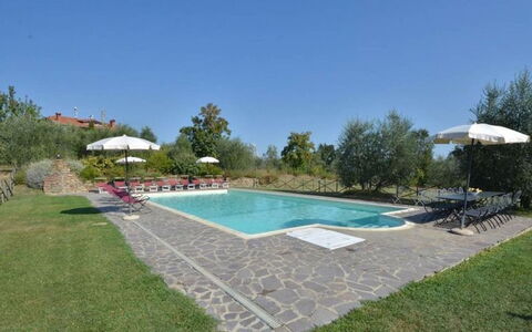 Villa Il Poggio: Udendørs Møbler, Møbel, Svømmepøl, Estate, Have, Stol, Landscaping, Hacienda, Udvej, Eco Hotel