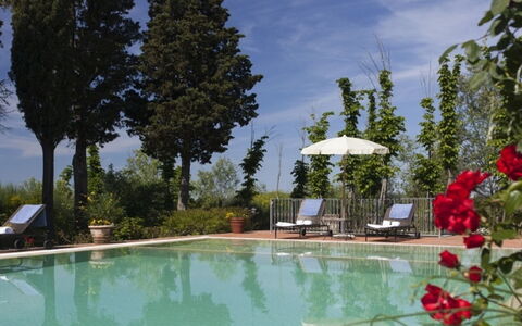 Villa Santa Virginia: Svømmepøl, Udendørs Møbler, Udvej, Eco Hotel, Paraply, Liggestol, Stol, Hacienda, Skygge, Estate