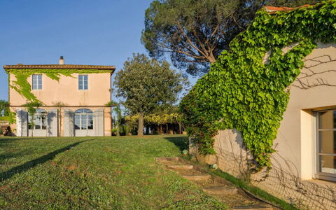 Villa Moscato: Busk, Hus, Hjem, Land Lot, Estate, Landdistrikt, Have, Sommerhus, Lawn