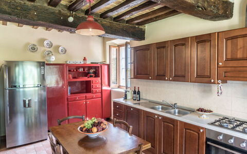 Cascina Arcangelo: Køkken, Møbel, Cabinetry, Køkken Apparat, Countertop, Gulvbelægning, Indretning, Træ, Større Bandage, Loft
