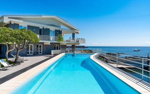 Villa del Faro: Svømmepøl, Udvej, Fritid, Hotel, Eco Hotel, Villa, Ferieby, Ferie