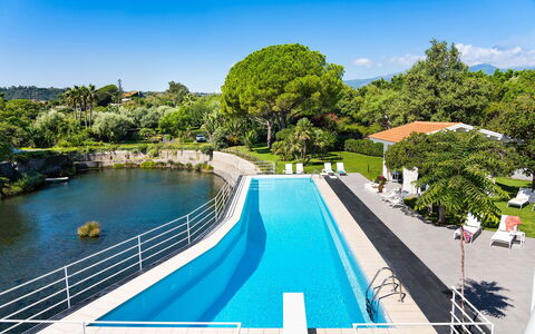 Villa del Faro: Blå, Vand, Svømmepøl, Udvej, Fritid, Eco Hotel, Skygge, Ferieby, Hotel