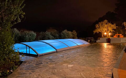 Villa Sarzana: Blå, Svømmepøl, Kompositmateriale, Water Feature, Landskab Belysning, Design, Nat, Udvej, Hotel, Eco Hotel