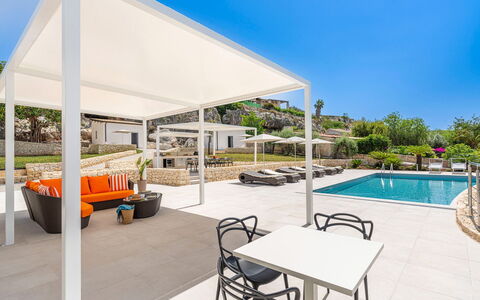 Villa Nina: Møbel, Udendørs Møbler, Stol, Skygge, Udvej, Gårdhave, Udendørs Struktur, Udendørs Bord, Eco Hotel, Svømmepøl