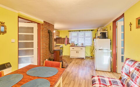 U Tety Bystré: Træ, Møbel, Indretning, Værelse, Loft, Lejlighed, Stol, Bejdse, Couch
