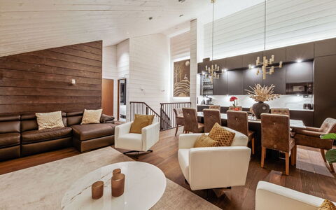 Levi Star West a: Møbel, Indretning, Couch, Gulvbelægning, Stue, Etage, Træ, Loft, Hjem, Lysarmatur