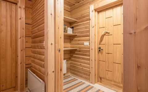 Teknomaja: Møbel, Indretning, Gulvbelægning, Etage, Bord, Loft, Køkken & Spisebord, Belysning, Stol, Hjem