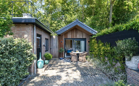 Residence Domburgse Duinen: Træ, Hus, Hjem, Busk, Tag, Sommerhus, Dør, Have, Garden Bygninger
