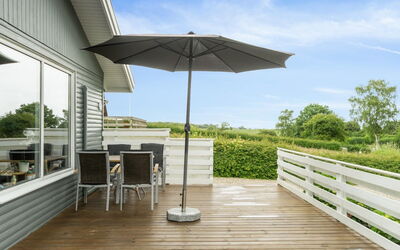 Blomma - 300M from the Sea