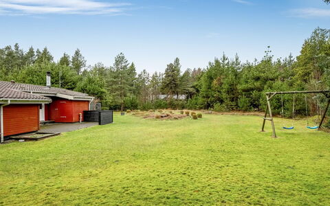 Amaya - 1Km from the Sea: Møbel, Indretning, Gulvbelægning, Etage, Loft, Værelse, Stol, Bord, Lejlighed, Køkken & Spisebord
