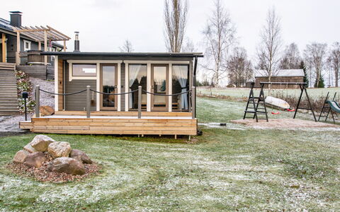 Aurinkopaikka: Veranda, Sommerhus, Garden Bygninger, Sidespor, Udendørs Struktur, Bjælkehytte, Skur, Gård, Dæk