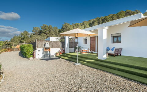 Can Verdal: Busk, Have, Skygge, Landscaping, Estate, Gård, Design, Backyard, Indkørsel, Hacienda