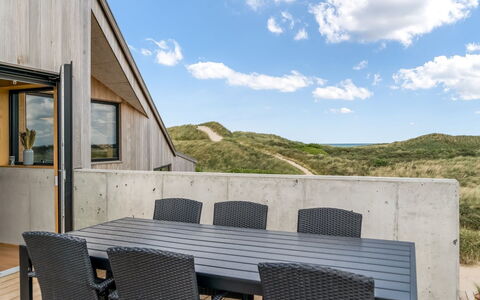 Tamina - 50M from the Sea: Træ, Hjem, Veranda, Dæk, Hårdttræ, Tag, Bejdse, Trægulve, Eco Hotel