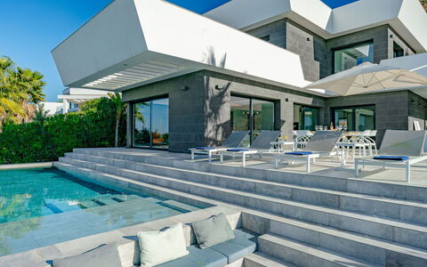 Leda: Svømmepøl, Skygge, Villa, Estate, Design, Landscaping, Eco Hotel, Mansion, Udvej