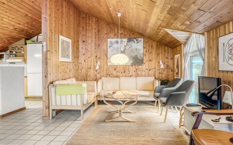 Annemone - 600M from the Sea: Fritid, Reklame, Parkere, Banner, Skilt, Sti