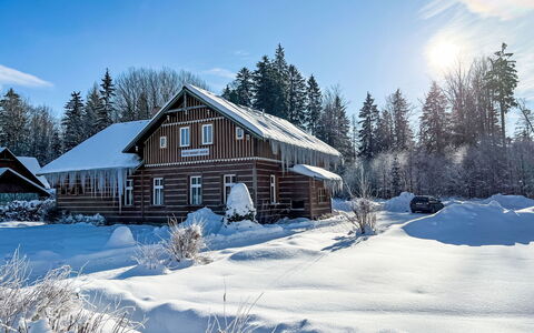 Švýcarský Dvůr Lodge: Sne, Træ, Vinter, Hus, Hjem, Tag, Sommerhus, Fryser, Landdistrikt, Lærk