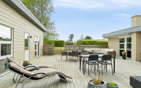 Sebine - 200M from the Sea: Tækning, Sommerhus, Hus, Tag, Hjem, Stuehus, Hytte, Estate, Landsby