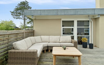 Sebine - 200M from the Sea