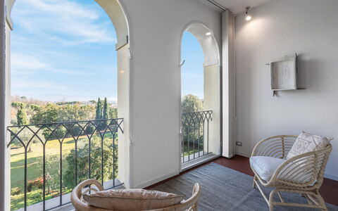 Il Villino Del Collezionista With Pool In Pistoia: Lejlighed, Altan, Dagslys, Villa