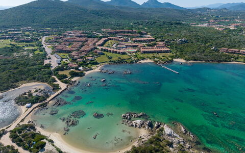Golfo Aranci Apartments With Ac: Vand, Krop Af Vand, Vandressourcer, Kyst, Coastal Og Oceaniske Landskabsformer, Hav, Vandløb, Bank, Kyst, Ocean