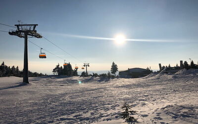 Loucna Pod Klínovcem 176: Himmel, Vinter, Sne, Fryser, Geologiske Fænomen, Fritid, Piste, Aften, Stå På Ski, Skisportssted