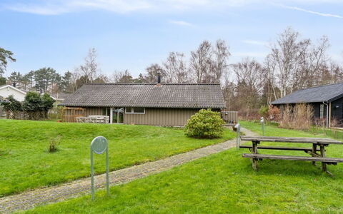 Arent - 1.1Km from the Sea: Træ, Møbel, Lejlighed, Værelse, Loft, Bejdse, Stol, Hårdttræ, Klarlak, Tømmer