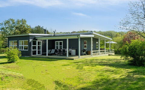 Matilde - 390M from the Sea: Tag, Hus, Hjem, Sommerhus, Sidespor, Estate, Indkørsel, Garden Bygninger, Gård, Skur