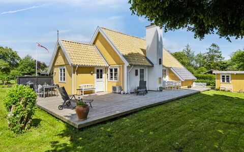 Jelko - 375M from the Sea: Hus, Tag, Hjem, Sommerhus, Busk, Bunddække, Estate, Stuehus, Sidespor, Garden Bygninger