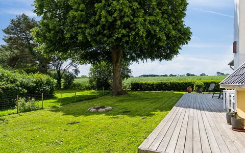 Jelko - 375M from the Sea: Hus, Tag, Hjem, Sommerhus, Busk, Bunddække, Estate, Stuehus, Sidespor, Garden Bygninger