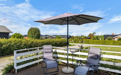 Maylin - 350M from the Sea: Fritid, Reklame, Parkere, Banner, Skilt, Sti