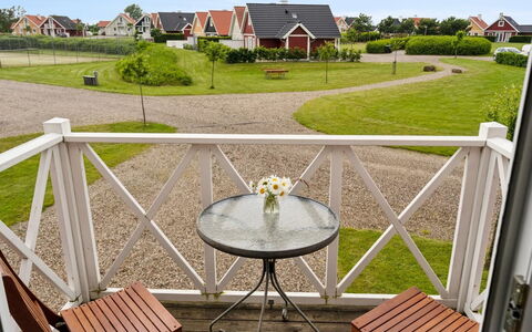 Sakari - 375M from the Sea: Hus, Tag, Hjem, Sommerhus, Busk, Bunddække, Estate, Stuehus, Sidespor, Garden Bygninger