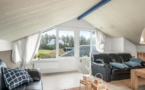 Caya - 750M from the Sea: Blå, Svømmepøl, Møbel, Udendørs Møbler, Udvej, Stol, Skygge, Eco Hotel, Blomsterkrukke