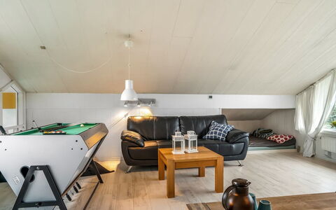 Caya - 750M from the Sea: Estate, Skygge, Indkørsel, Stuehus