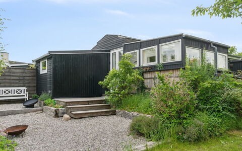 Holmfridur - 2Km from the Sea: Lejlighed, Ejerlejlighed, Estate, Altan, Villa, Hotel