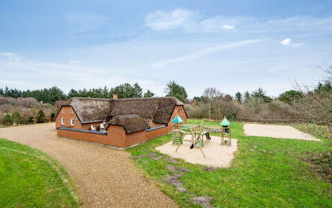Aagot - 1.7Km from the Sea