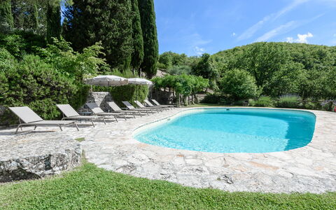 Villa Poggio La Croce: Svømmepøl, Udendørs Møbler, Møbel, Skygge, Udvej, Have, Landscaping, Backyard, Udendørs Bord, Eco Hotel