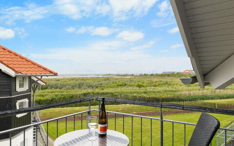 Casjen - 250M from the Sea: Lejlighed, Ejerlejlighed, Estate, Altan, Villa, Hotel