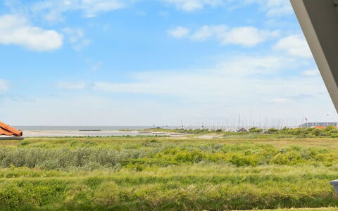 Casjen - 250M from the Sea: Lejlighed, Ejerlejlighed, Estate, Altan, Villa, Hotel
