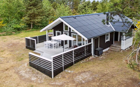 Lavrens - 300M from the Sea: Sommerhus, Veranda