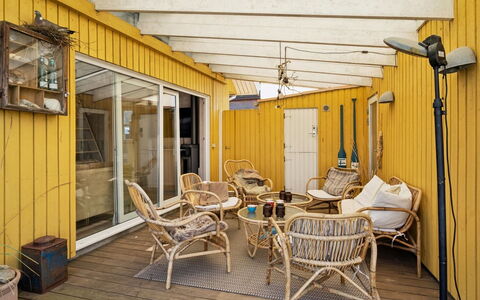 Asgerd - 20M from the Sea: Blå, Busk, Sommerhus, Bunddække, Have, Estate, Skygge, Landscaping, Stuehus, Eco Hotel