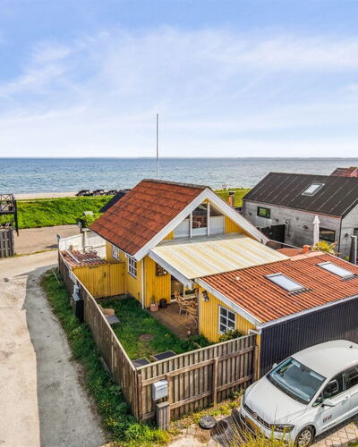 Asgerd - 20M from the Sea