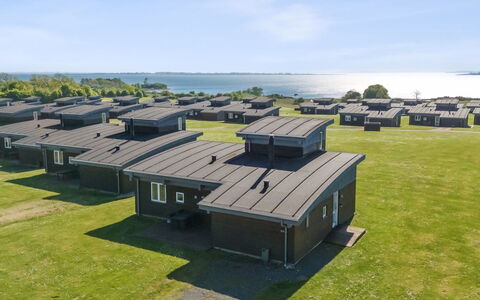 Magga - 520M from the Sea: Estate, Skygge, Indkørsel, Stuehus